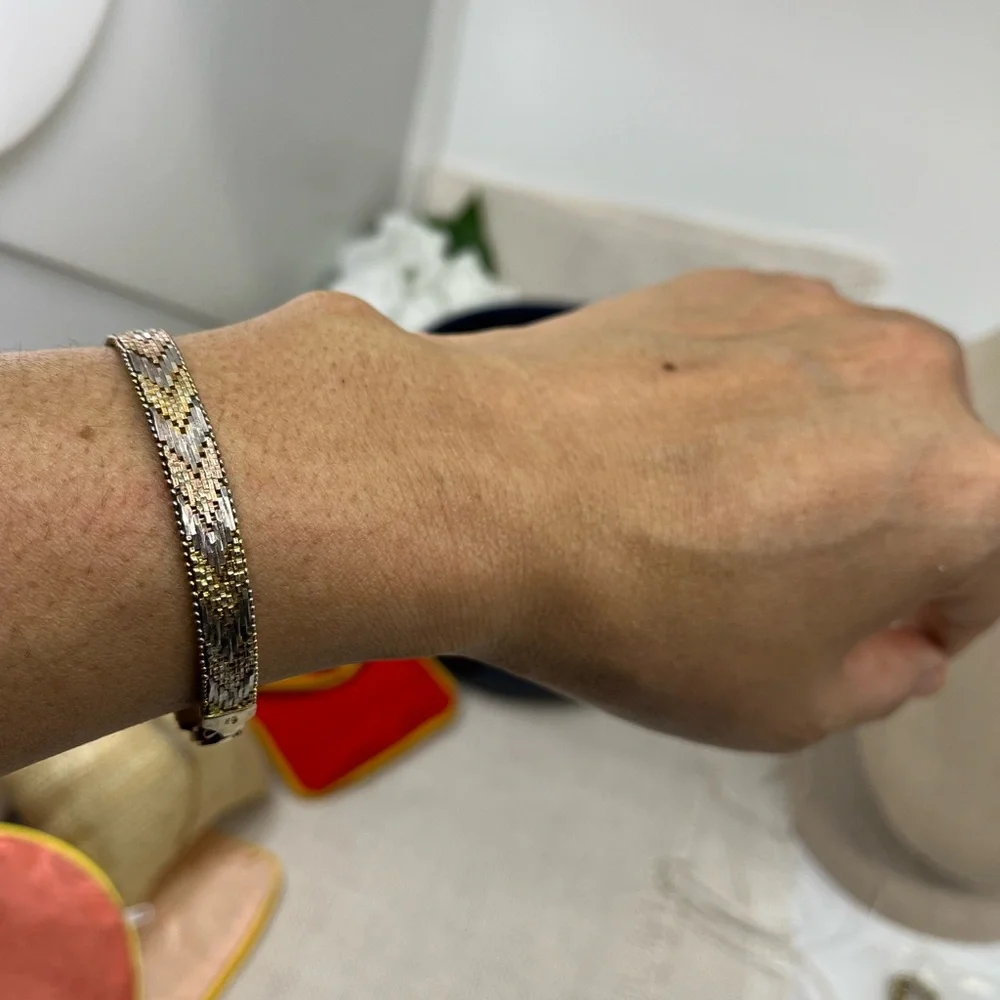 ✨ Vintage Italian Sterling Silver Chevron Mesh Bracelet – 7” | 18g ✨ - Picture 8 of 13